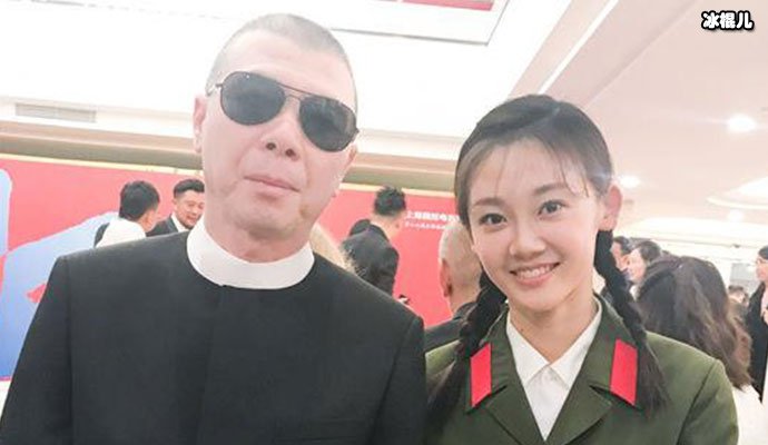 冯女郎苗苗个人资料简介 其实因为是被冯小刚看中!