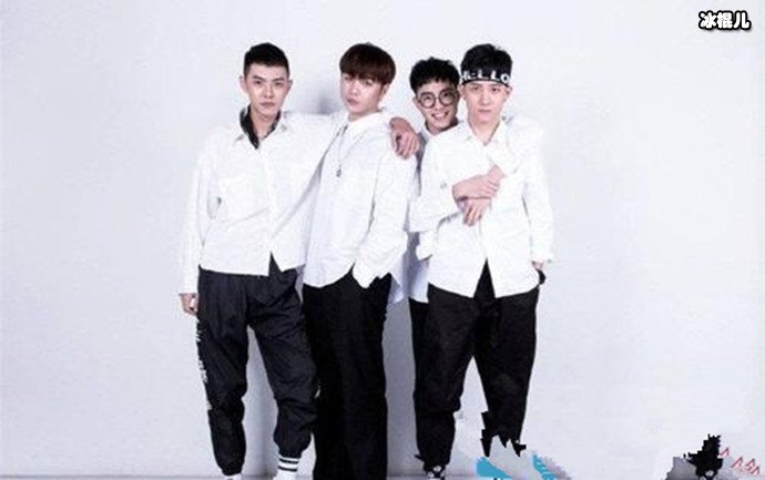 恋与白侍从女主资料, 没想到是亲兄弟还是同事!