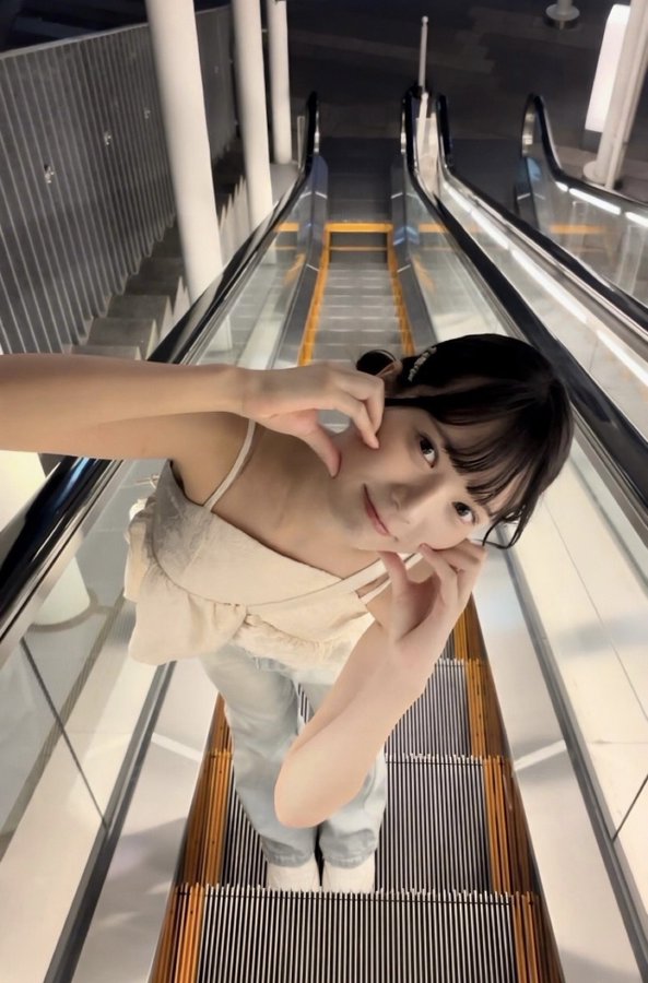 榊原萌出道作品番号及封面,榊原萌个人简介