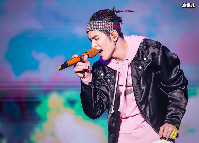 萧敬腾所到之处必定下雨!不愧是雨神怕是跟龙王结拜了吧