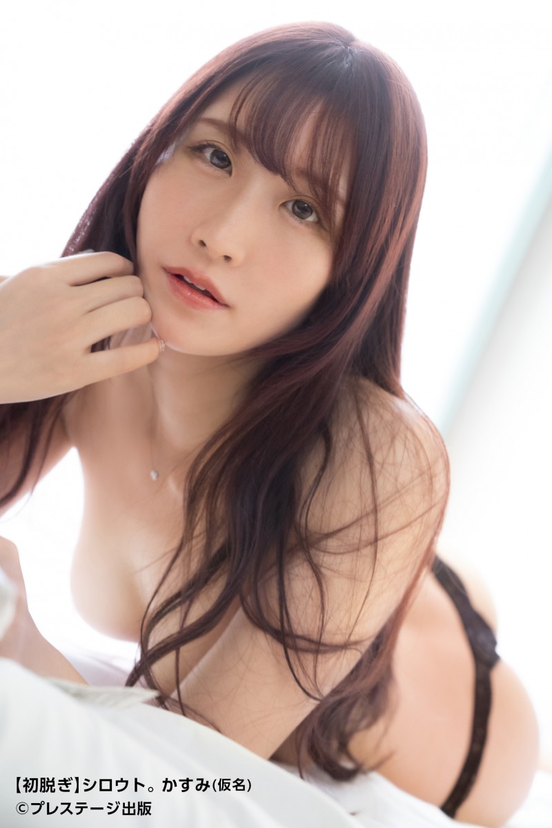 (KBR-020)168公分E罩杯大长腿!前赛车皇后挑战3月最强新人!