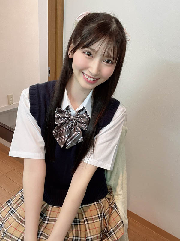 最新推荐!十头身美女主播《香椎花乃》精选作品介绍……