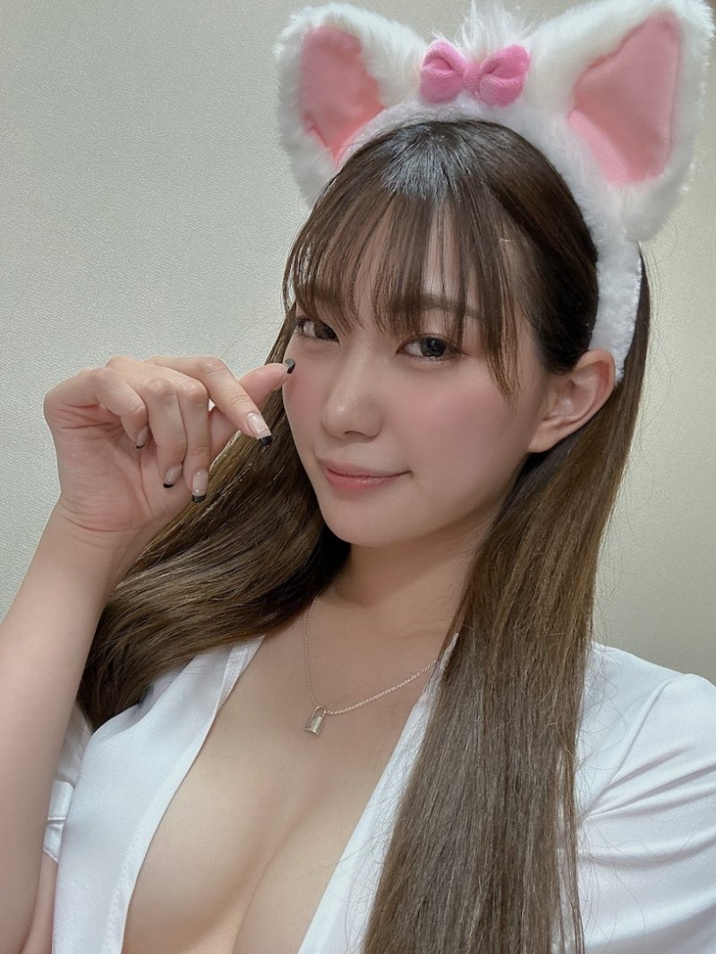 最新推荐!AV界最强骑乘位女王《美谷朱里、miru》精选作品介绍……