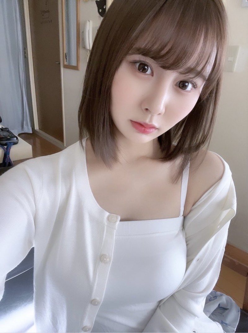 最新推荐!丰满E奶小只马《凤美优》精选作品介绍……