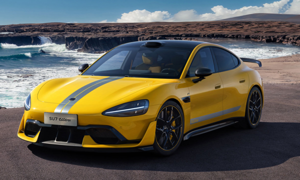 小米SU7 Ultra 小米SU7 Ultra能卖多少台?超半数人认为年销不止1万