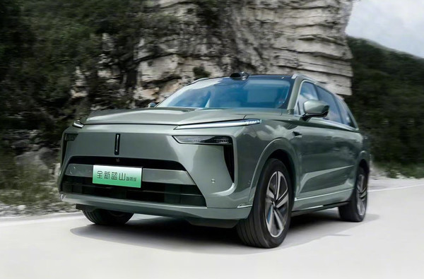 魏建军:智驾不是一场秀 其关乎每一个用户出行安全 魏建军:智驾不是一场秀 其关乎每一个用户出行安全