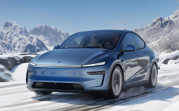 曝特斯拉准备在中国部署FSD功能 将分批推出软件更新 曝特斯拉准备在中国部署FSD功能 将分批推出软件更新