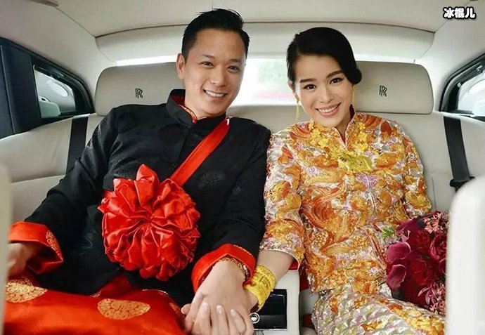 胡杏儿二胎产子,四年抱俩家庭美满网友调侃多谢黄宗泽