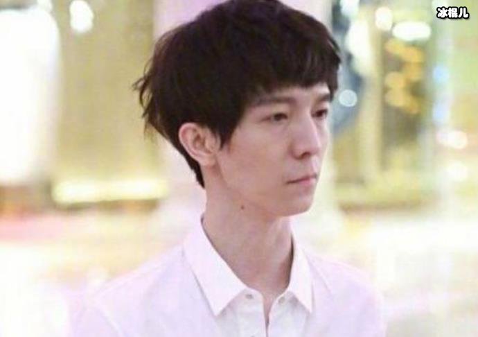 郭敬明近照被曝憔悴?小四如何回应?