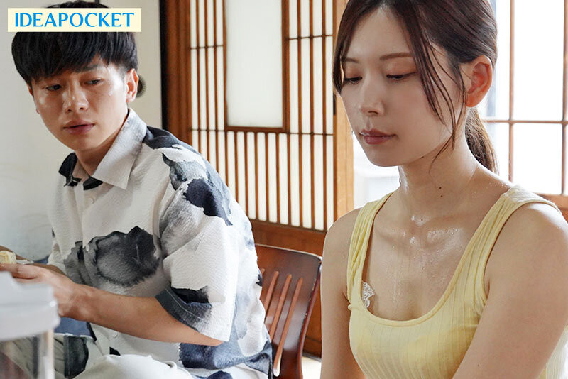 (IPZZ-503)在夏天的尾巴!全身冒汗的明里つむぎ(明里紬)被弟弟中出惹!