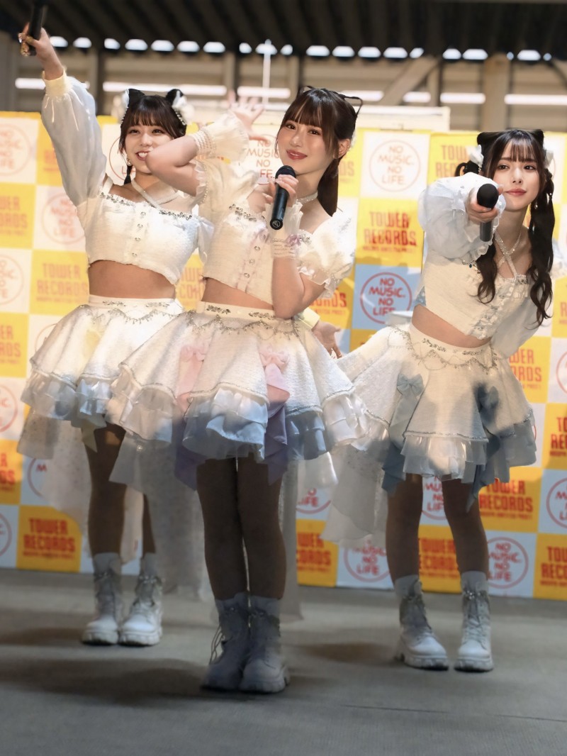 小野六花:曾经有三份Offer摆在我面前,而我选择了AV女优