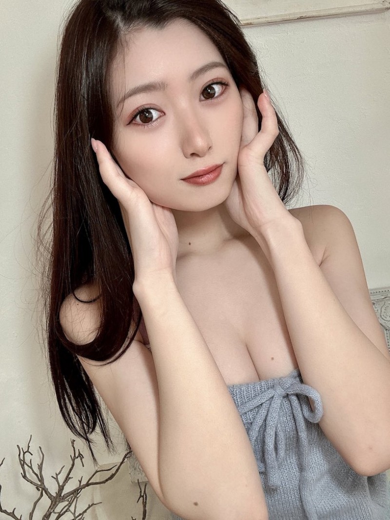 最新推荐!粉红美乳妹《设乐夕日》精选作品介绍……