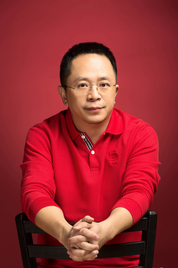 周鸿祎称人工智能将重塑所有行业 网络安全需以模制模 周鸿祎称人工智能将重塑所有行业 网络安全需以模制模