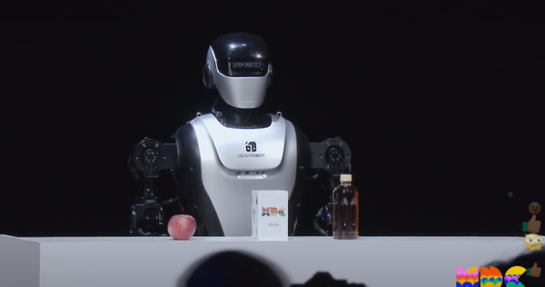 开源鸿蒙人形机器人“夸父” 华米OV耀布局机器人赛道 只是为了在工厂打螺丝?