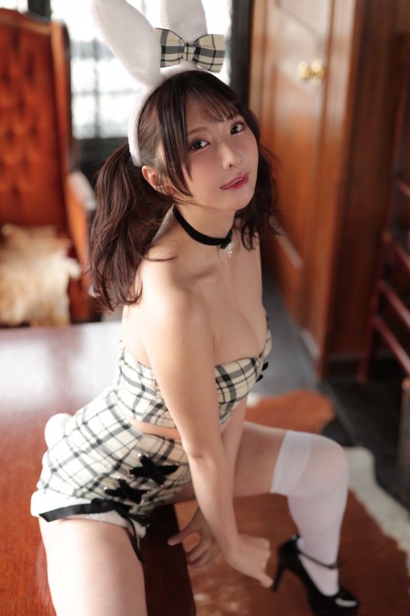 2025最初也最强的新人!她说在拍片前已经◯年没有做爱!