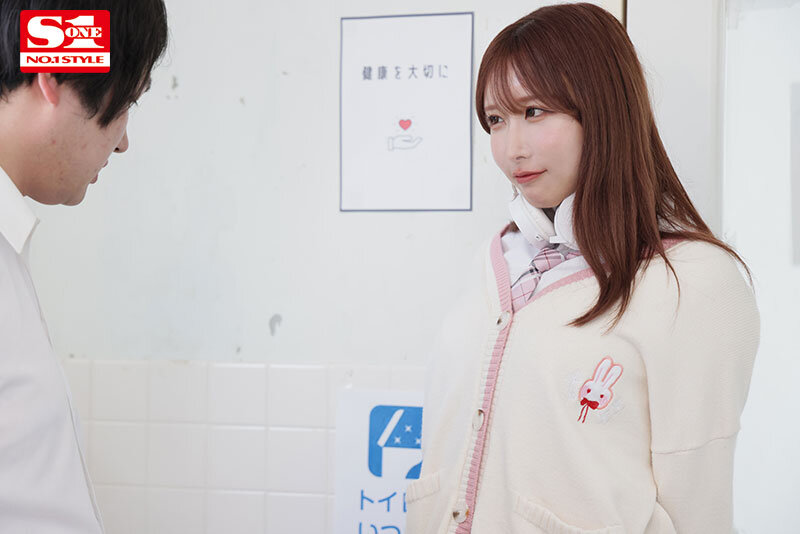 うんぱい(Unpai)作品SONE-407发布!留级10年只为帮新生破处!巨乳学姐帮你入学即童贞毕业!