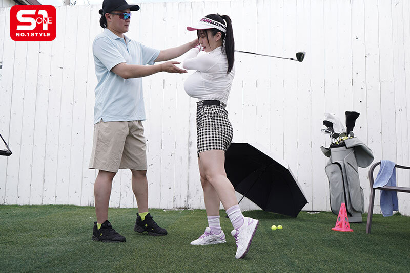 神楽ももか(神乐桃果)作品SONE-462发布!巨乳运动员108公分K奶无戒心诱惑,脱衣服后乳量太惊人!