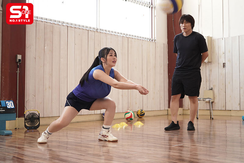 神楽ももか(神乐桃果)作品SONE-462发布!巨乳运动员108公分K奶无戒心诱惑,脱衣服后乳量太惊人!