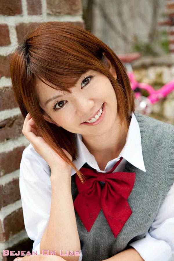 最新推荐!C奶短发小只马正妹《希美真由》精选作品介绍……