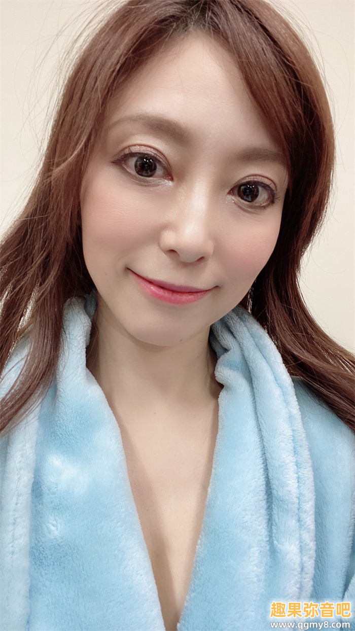 [ADN-518]从少妇变单亲妈妈 睽违6年重回アタッカーズ(Attackers)的白木优子性欲大爆发！