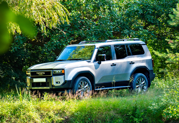 早报:苹果iOS 18.4正式发布 华为汽车业务收入暴涨 早报:苹果iOS 18.4正式发布 华为汽车业务收入暴涨