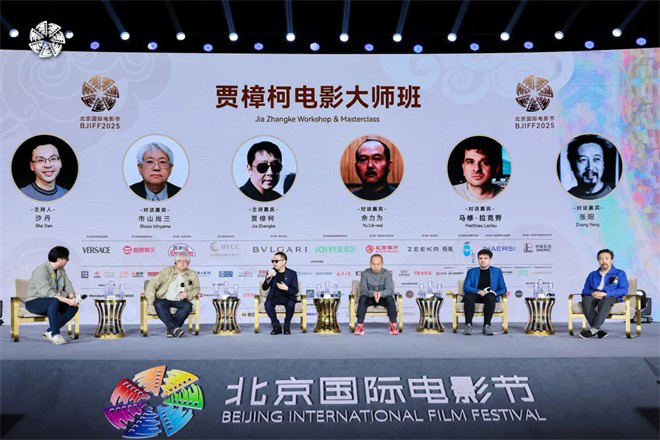 贾樟柯赴“故人”十年之约:回望时代,对话未来