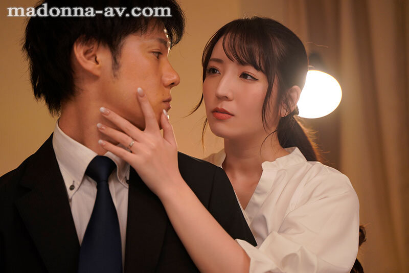 小花のん(小花暖)作品JUR-252发布!从明天开始双重外遇!求婚前夜被青梅竹马用巨乳诱惑中出了