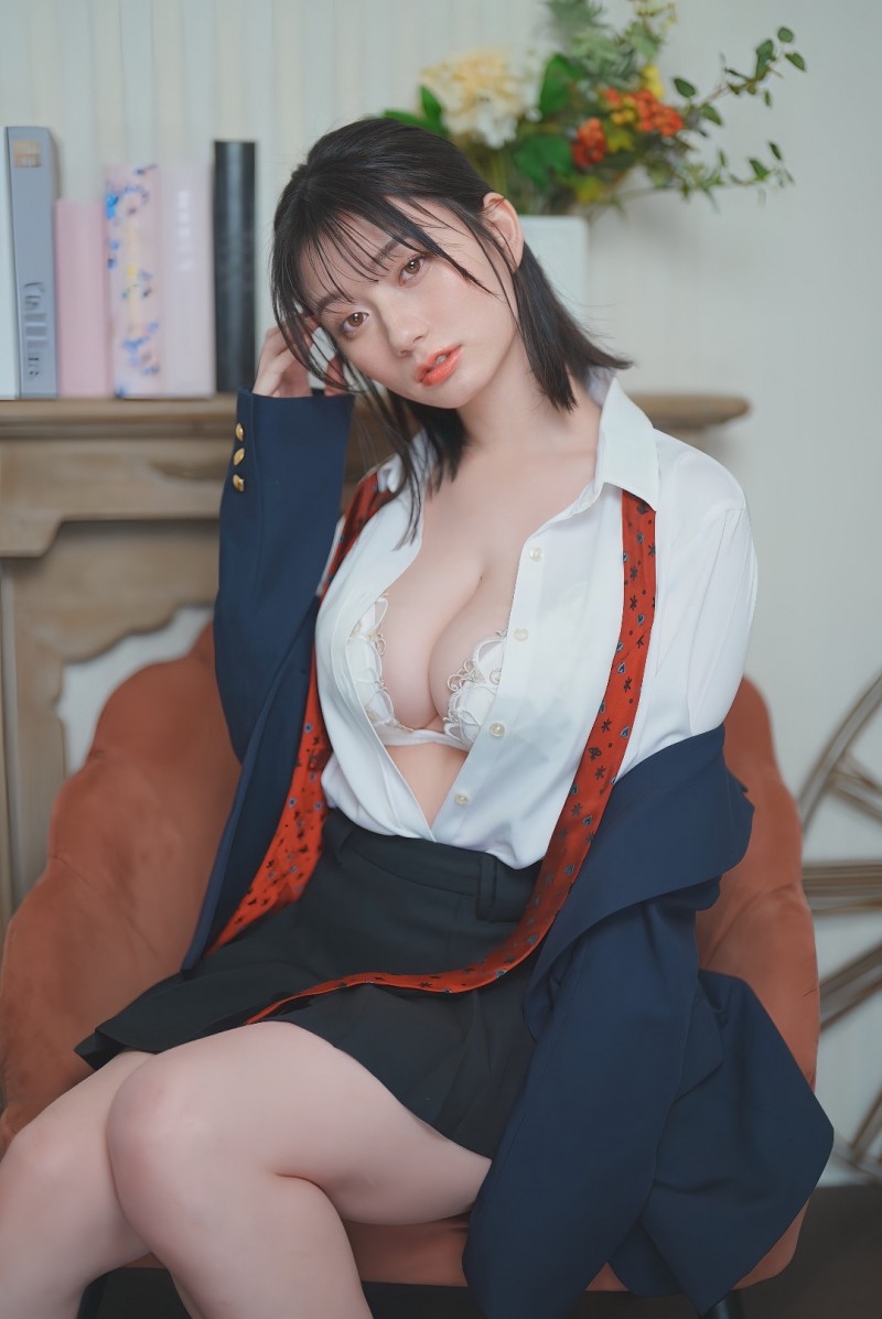 4月销售排行榜公布!瀬戸环奈更上一层楼四冠王!