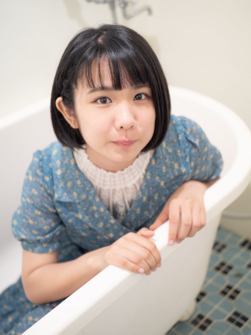 那位献身系偶像真的是偶像!也真的拍过无码!