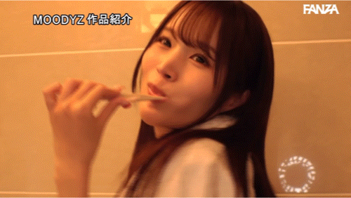 (MNGS-002)和前男友一起开房间!新井リマ(新井里真)展开生涯新篇章!