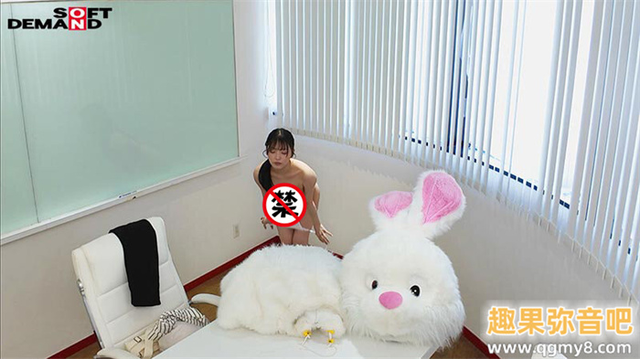 [SDAM-131]身材最辣的吉祥物！ 男艺人包夹的及川莉央喷水了！