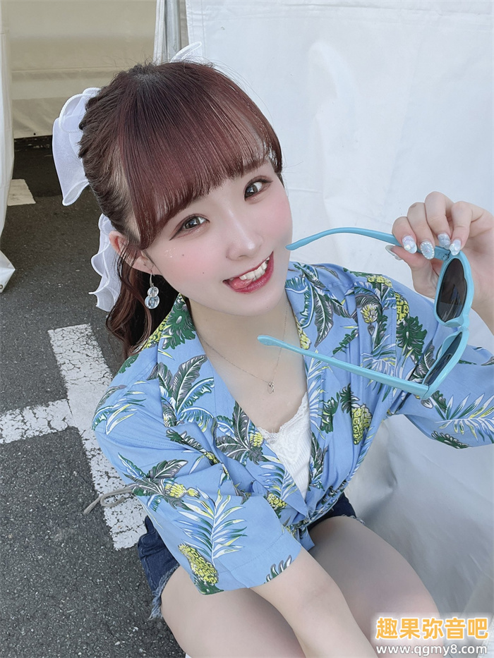 [FC2-PPV-4673073]解密！那位被无码卖家捕获 第一次在大家面前脱光衣服的主播是？