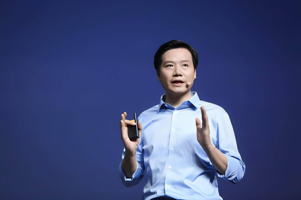 雷军最新内部演讲曝光 宣布自研芯片 谈及近期舆论危机 雷军最新内部演讲曝光 宣布自研芯片 谈及近期舆论危机