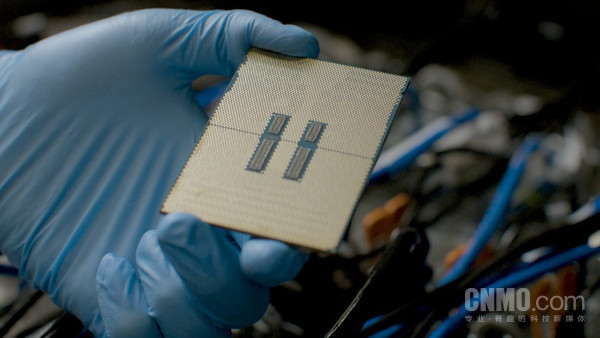 断臂求生?曝英特尔正考虑剥离网络和边缘计算部门 断臂求生?曝英特尔正考虑剥离网络和边缘计算部门