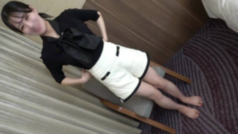 (FC2-PPV-4673073)解密!那位被无码卖家捕获、第一次在大家面前脱光衣服的主播是?