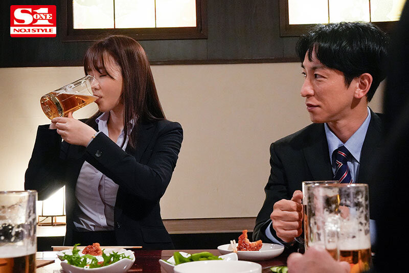 丸石レア(丸石稀有)作品SONE-448发布!J罩杯巨乳OL被上司灌醉,带到居室从性骚进阶成性侵!