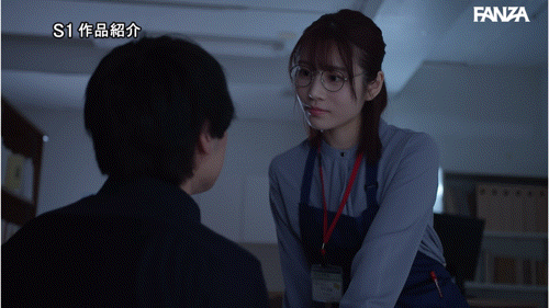 (SONE-763)打巴掌、踩鸡鸡⋯戴眼镜的「文系美女」河北彩伽这次有够痴了!