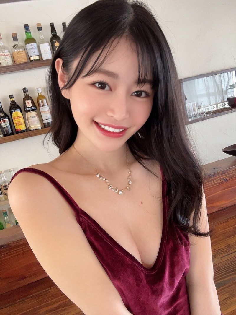 最新推荐!热血美少女《响乃诗》精选作品介绍……