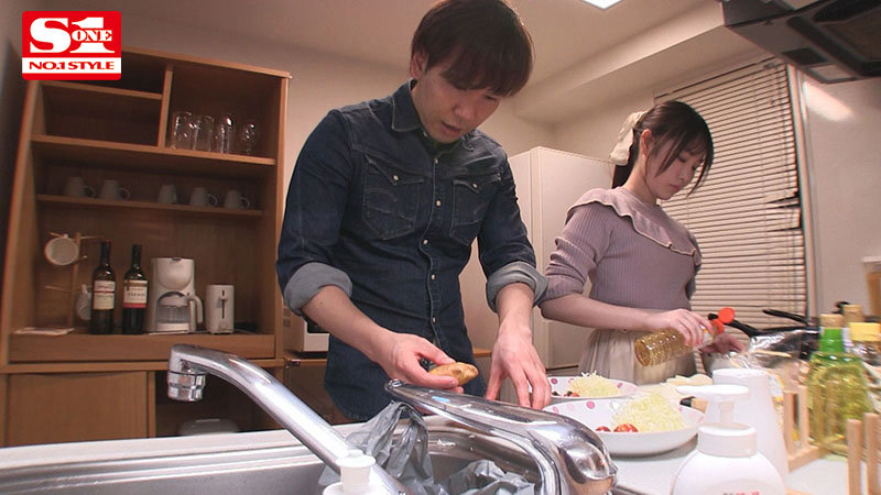 香水じゅん(香水纯)作品SSIS-442发布!只能看不能吃!挑战和男子同居一个月不做爱