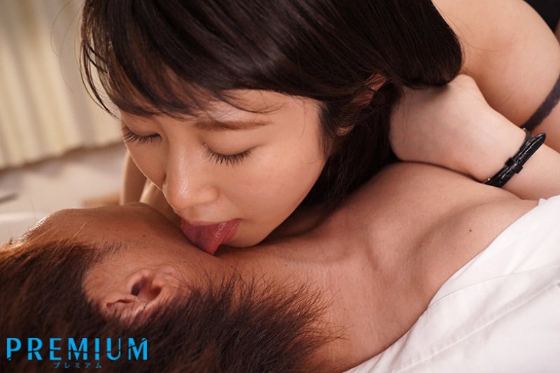 櫻井まみ(樱井麻美)作品PRED-354发布!本来只想插入朴素同事一次就好,体验后惊为天人…持续紧贴交配狂射!