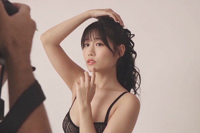 网发文求推荐「超享受性爱的女优」,底下贴文狂推「E奶的她」!