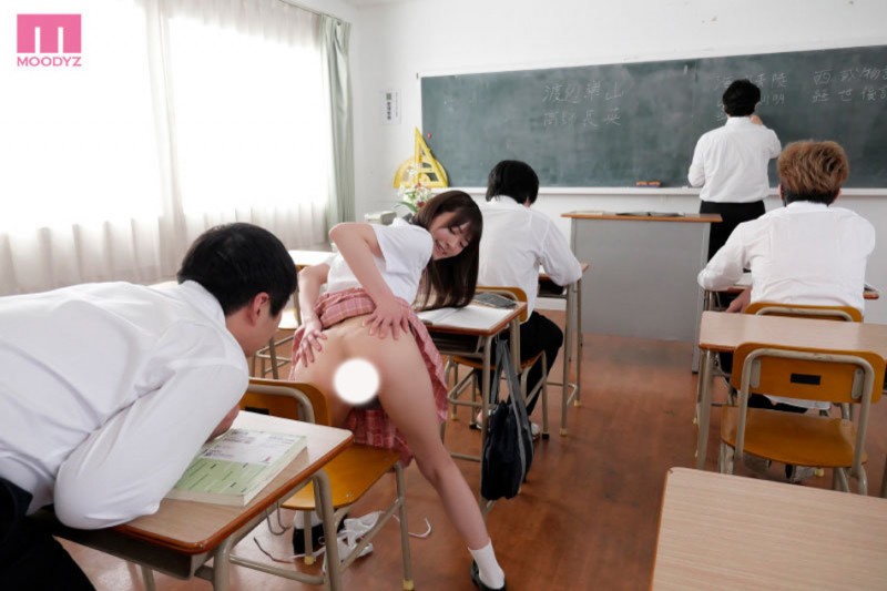 東條なつ(东条夏)作品MIAA-671发布!清纯正妹班长的真面目!变态痴女还爱在学校打炮