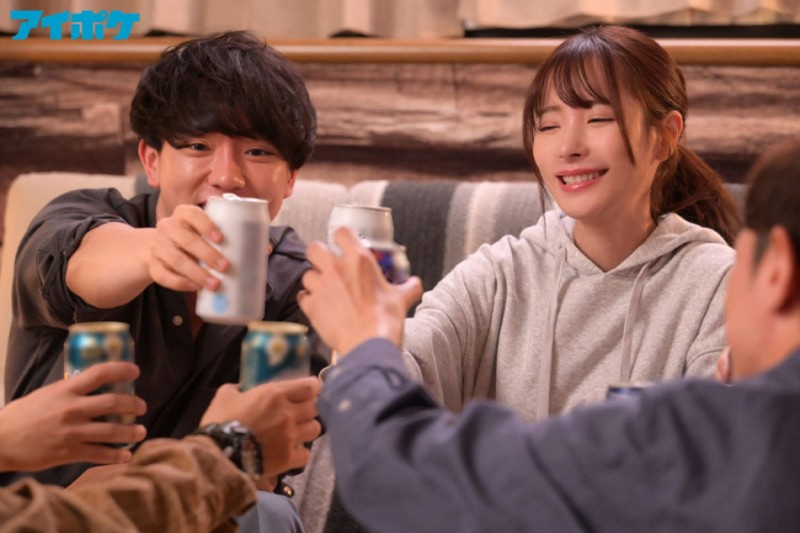 桃乃木かな(桃乃木香奈)作品IPZZ-033发布!只有一个女生的酒会?甜美女大生背着男友跟同学们玩多P!