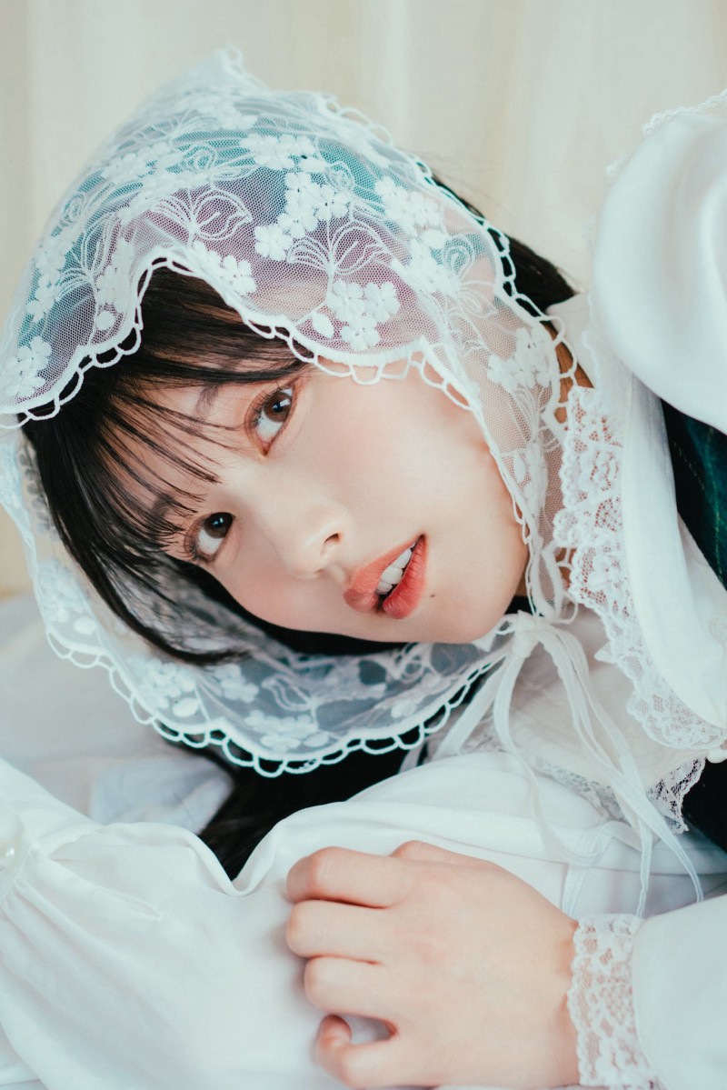 九头身写真皇后+暴食系巨乳