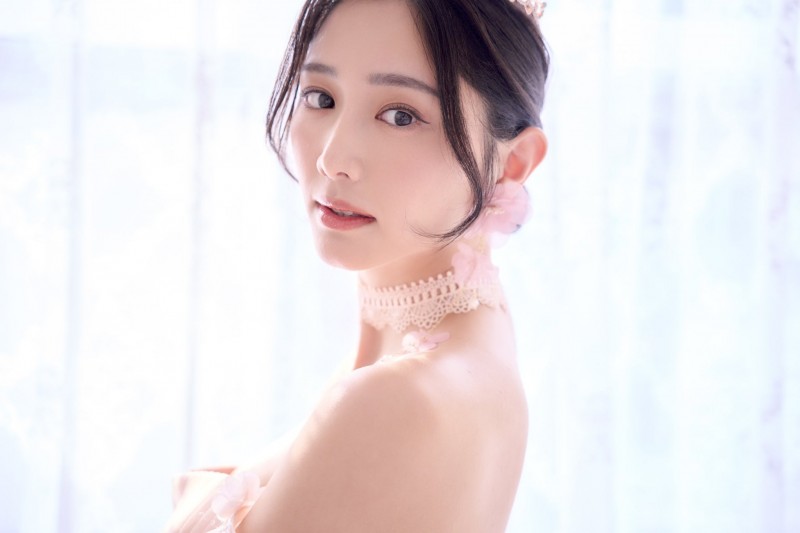 九头身写真皇后+暴食系巨乳