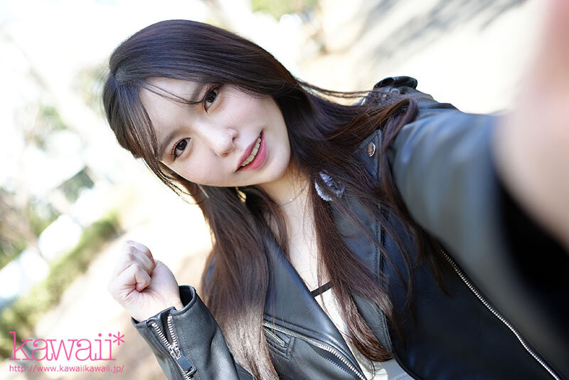 (CAWD-865)痴女初挑战!变得超可爱的黒岛玲衣竟然被粉丝中出し解禁惹!