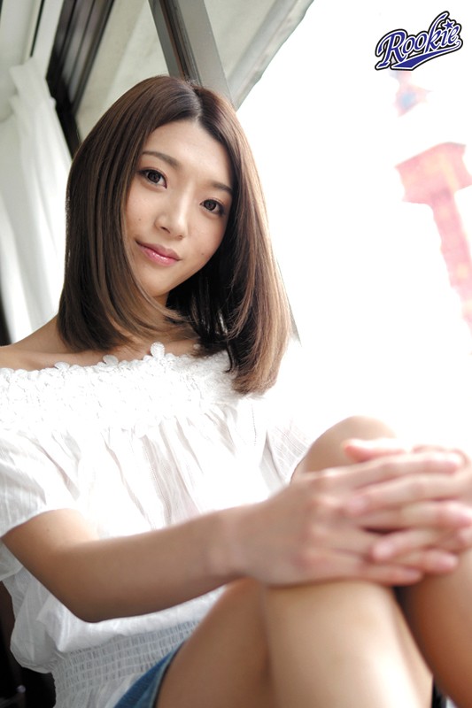 最新推荐!19岁气质妹《香苗蕾乃》精选作品介绍……