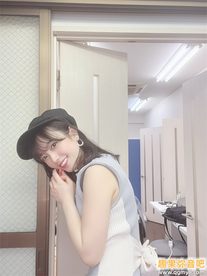 [STARS-930]在被突袭性交后⋯ 小凑四叶（小湊よつ葉）的脸被弄脏了！