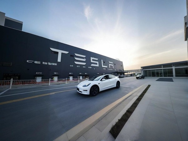 特斯拉市值一夜大涨3450亿 Q2全球交付量为384122辆 特斯拉市值一夜大涨3450亿 Q2全球交付量为384122辆