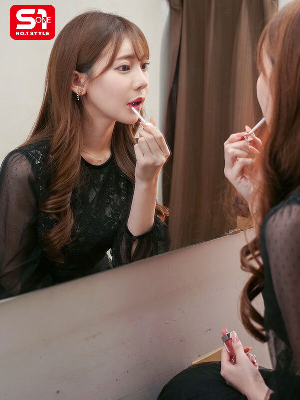 楓ふうあ(枫富爱)作品SONE-850发布!找干爹惹火流浪汉!她漂亮的脸蛋被弄脏了!